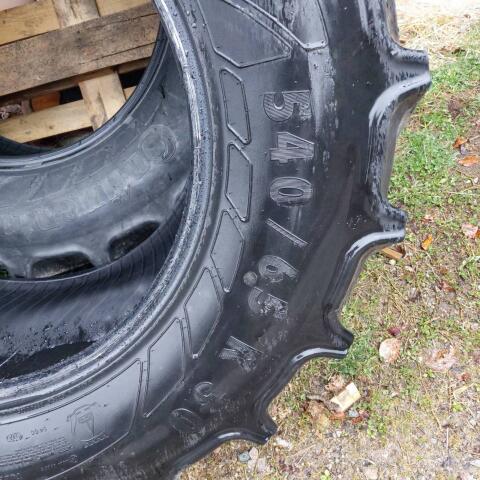Continental 540/65R30