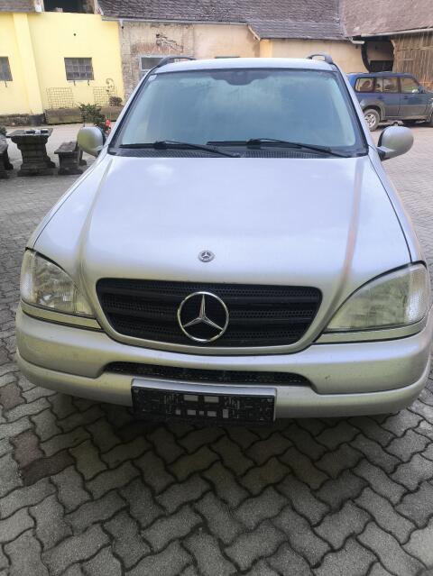 Mercedes Benz ML 270 Allrad