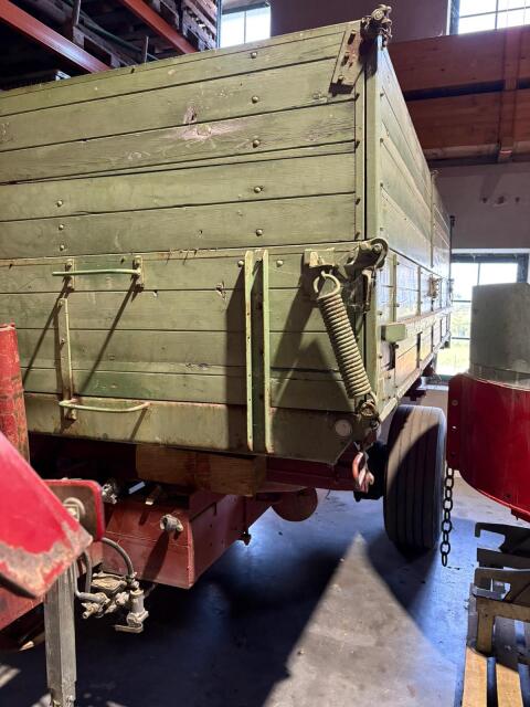 Kipper Einachser Luftdruck gebremst