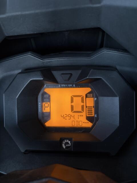 Zu verkaufen Can-Am 6x6 1000