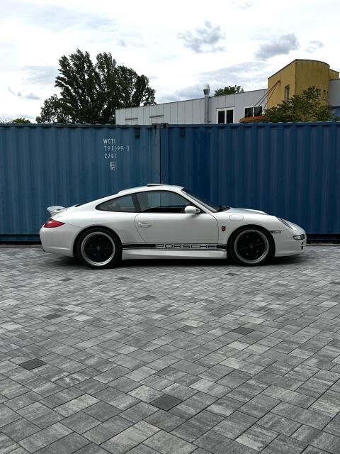 Porsche 911 Modell 977 Carrera S