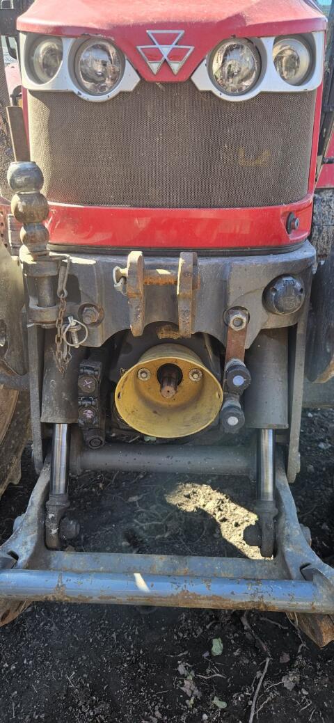 Massey Ferguson 5611