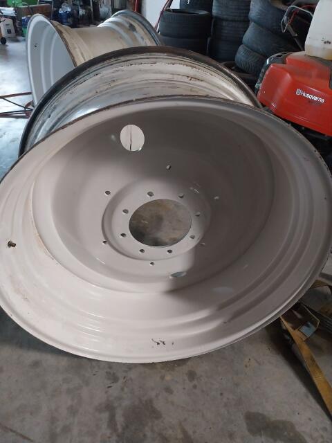 Steyr Profi New Holland Felgen 38 Zoll