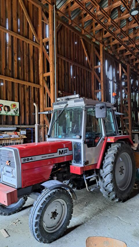 Massey Ferguson 284s