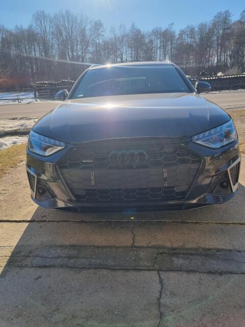 Audi A4 Avant Quattro 3x S-Line Kombi/Family Van