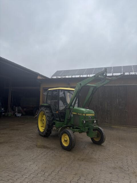 John Deere 1640