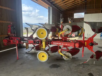Pöttinger Pflug Servo 45