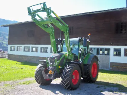Fendt 516 Vario Profi Vollausstattung 30 Bstd.
