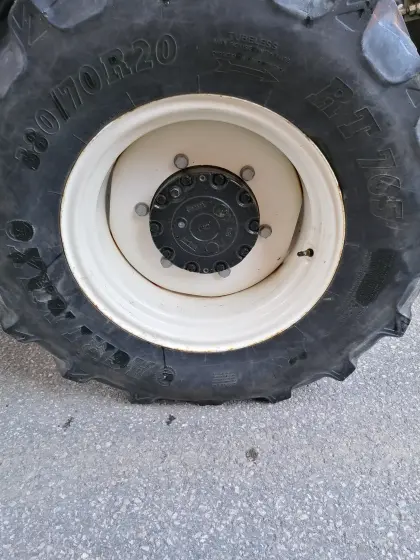 Traktorreifen 380/70R 20 Agrimax RT 765