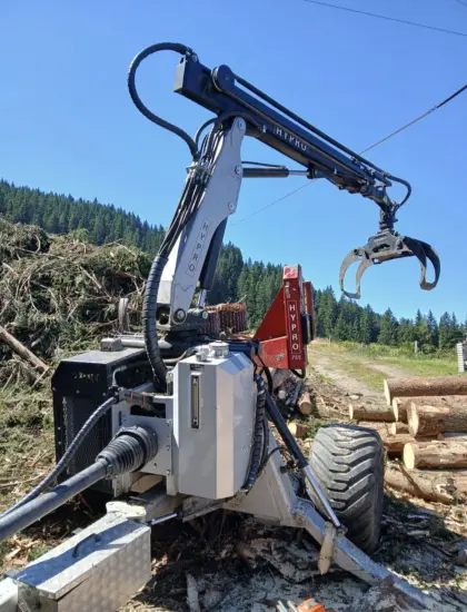 Verkaufe Anhänge-/Traktor-Harvester Hypro 755 hb