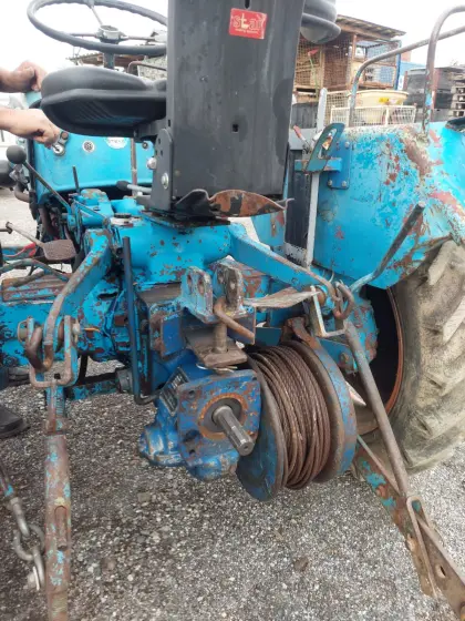 Lindner ASW 25 Anbauseilwinde