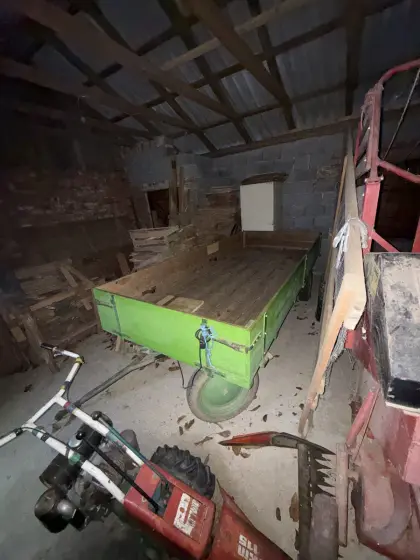 Alter 2-Achs Kipper, gut erhalten, aus Holz