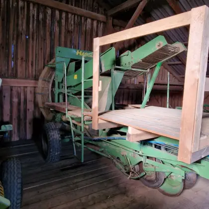 Umgebauter Kartoffelernter Hassia SK