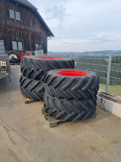Verkaufe Kompletträder Fendt