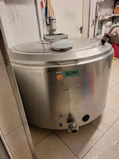 Milchtank 800 l