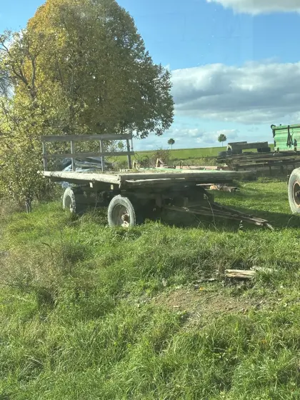 Ballenanhänger, Plateauanhänger