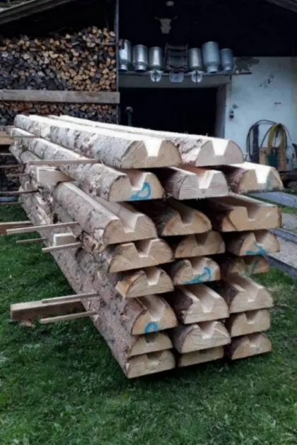 Holzrinnen für Forstwege