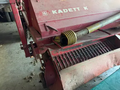 Verkaufe Ladewagen Pöttinger Kadett-K