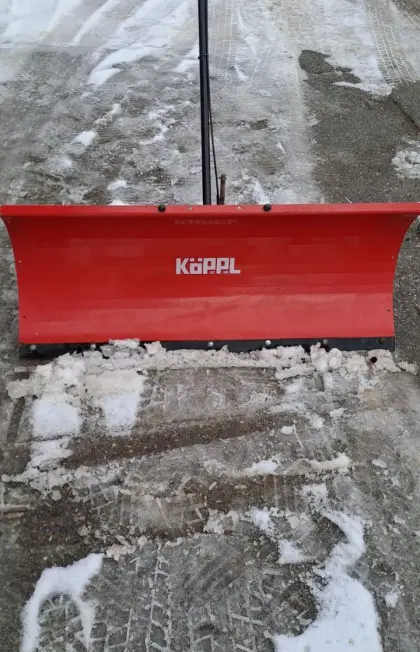 Schneepflug für Köppel Motormäher