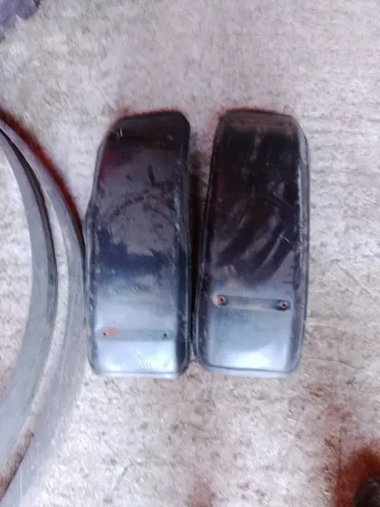 Kotflügel und Kotflügelverbreiterung