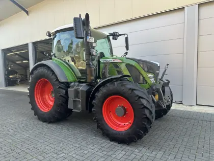 Fendt 516 Vario S4 Profi