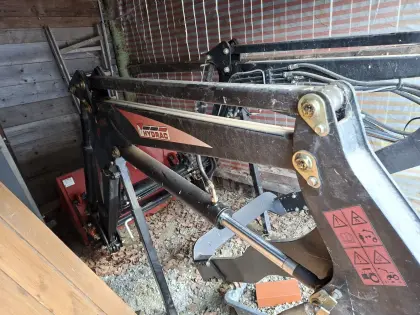 Hydrac Frontlader mit Konsole