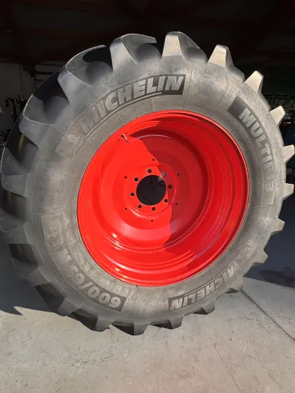 Fendt Vario 300 S4 Kompletträder