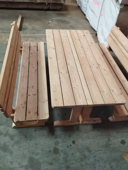 Gartengarnitur Lärchenholz