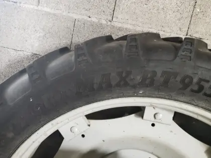 Pflegebereifung Steyr für Serie 900 und 9000