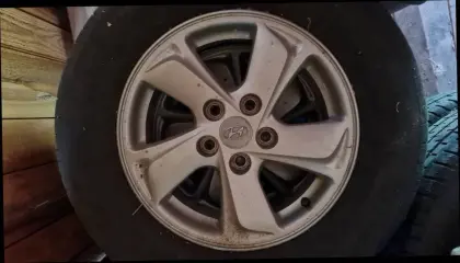 Autoreifen Hyundai mit Alufelgen