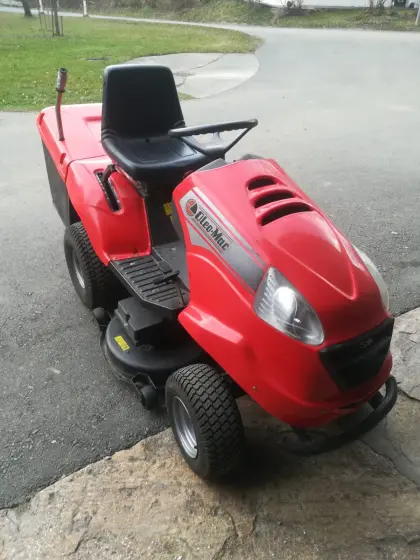 Rasentraktor Oleo-Mac