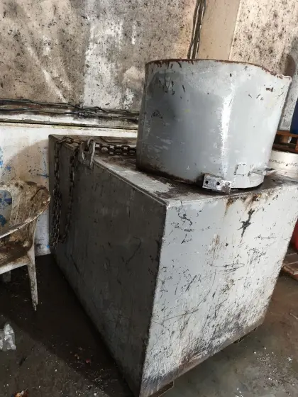 1.000 l Dieseltank mit Pumpe