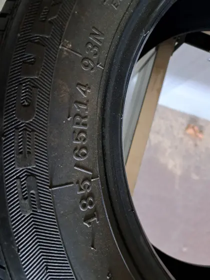 Anhänger Reifen 185/65R14
