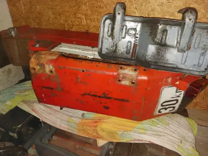 Verkaufe beide hinteren Kotflügel vom Lindner BF 350a