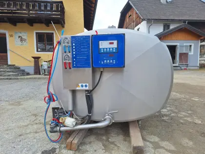 Michtank mit Kühlung