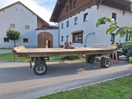 Rundballentransporter