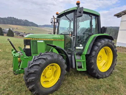 John Deere 6400