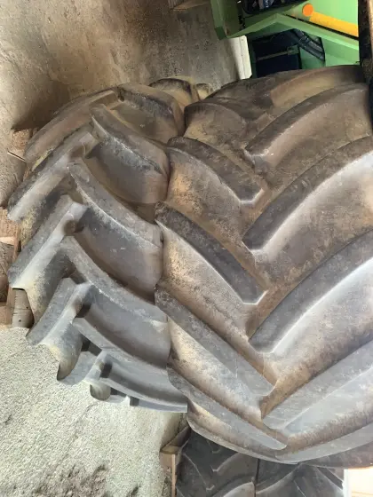 Reifen 600/70R28 Conti