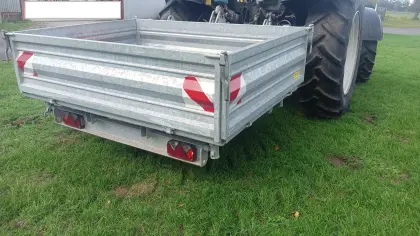 Verkauf HAF 3-Punkt-Containerpritsche als 3-Seitenkipper