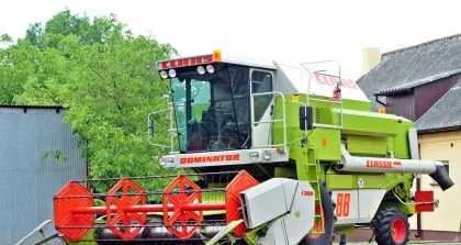 Claas Dominator 88 SL Classic