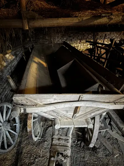 Alter Truhenwagen, Leiterwagen