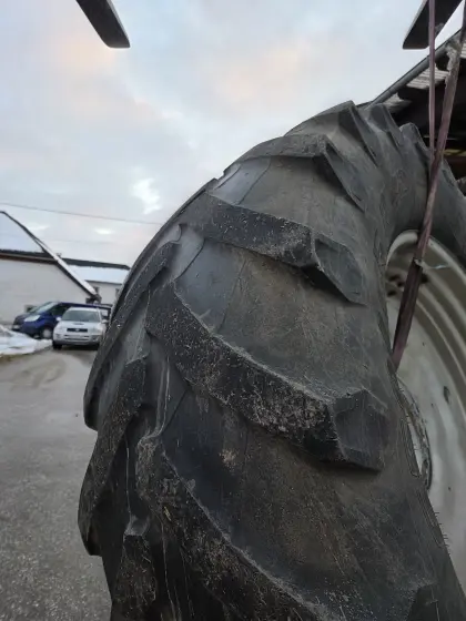 Kompletträder Case Puma 650/65/42