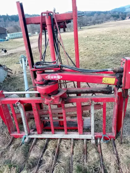 Kuhn Siloblockschneider