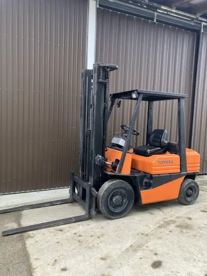 Toyota FD 25 - Dieselstapler