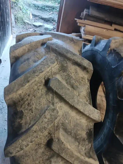 Reifen Cultor 420/70R24