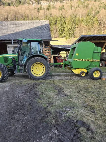 John Deere 570 Rundballenpresse