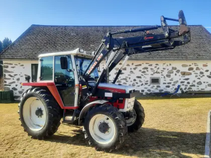 Steyr 8060 SK2 Allrad mit Frontlader