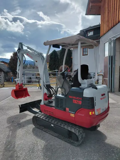 Takeuchi Tb 219