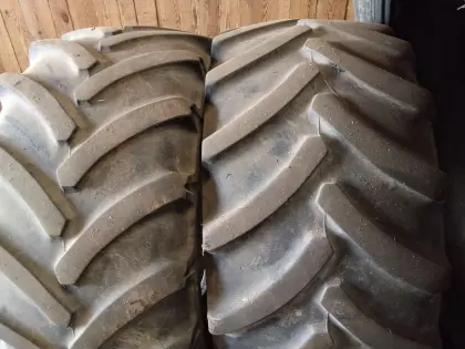 Traktorreifen zu verschenken