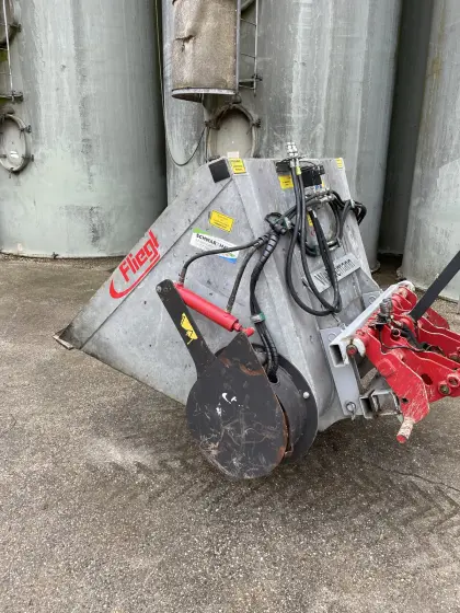 Einfutterschaufel Fliegl